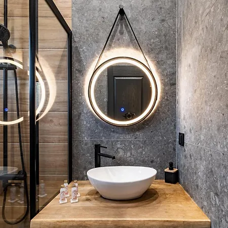 Forest House Vi Willa Warna