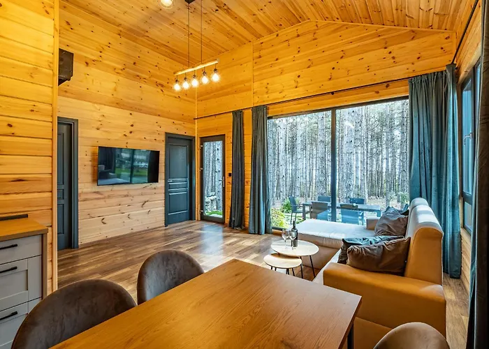 Forest House Vi Вілла *