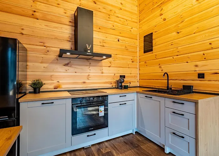 Forest House Vi Вілла