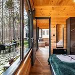 Forest House Vi * Warna